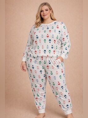 Joyspun Gnome 2 Piece Pajama Set Size 3X (22W/24W)